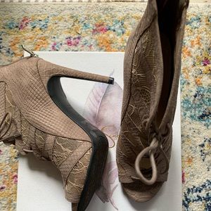 Jessica Simpson Women’s high heels